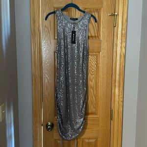 Motel Ardilla Sequin Dress. Size L.